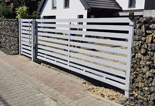 Brama przesuwna — ujęcie 1