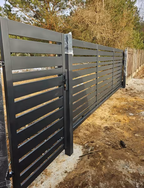 Brama przesuwna — ujęcie 1