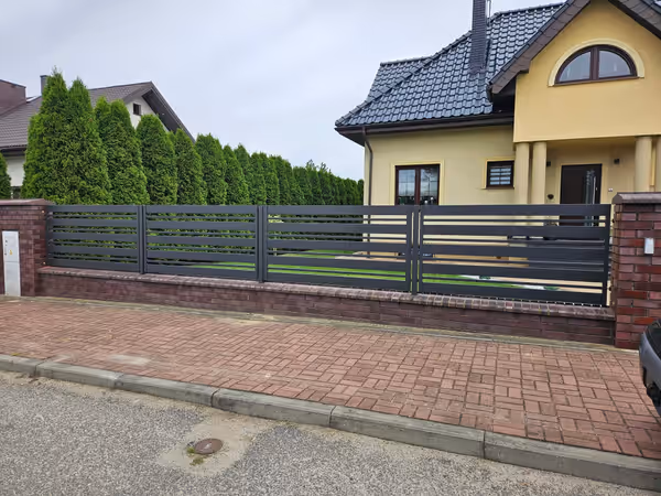 Ogrodzenie — ujęcie 2